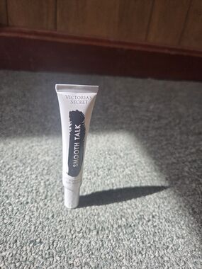 Victoria's Secret Smooth Talk Lip Scrub